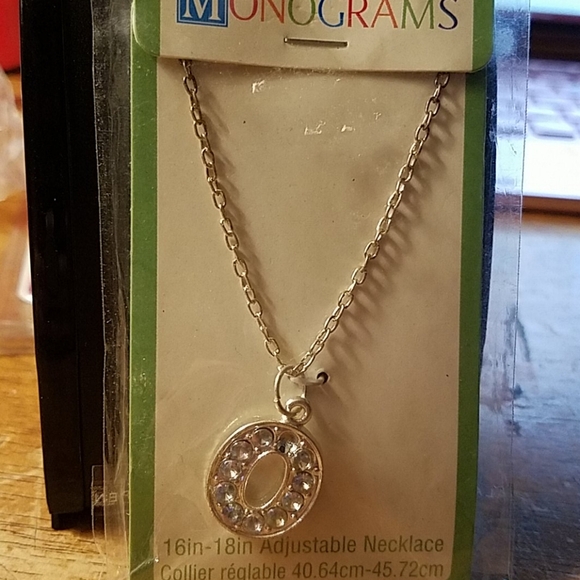 Monograms "O" Chain 16-18" Silver Tone - Picture 1 of 1